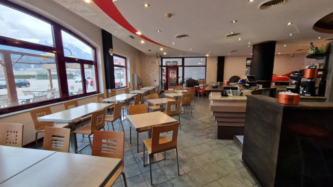 Attività commerciale in vendita a Alpago