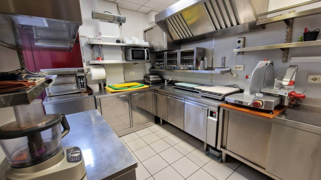 Attività commerciale in vendita a Alpago