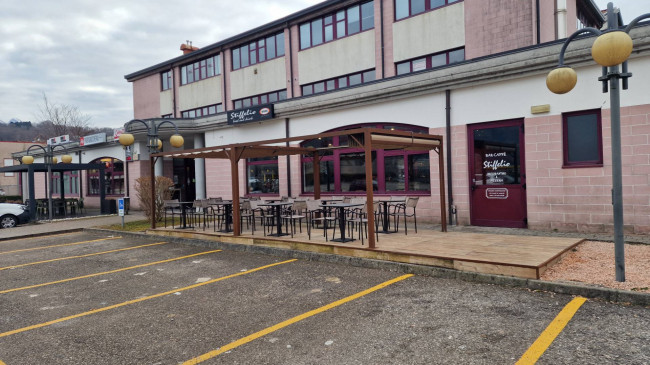 Attività commerciale in vendita a Alpago