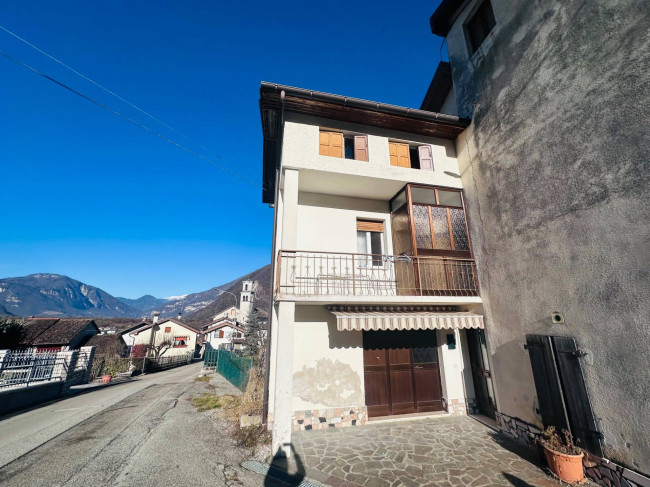 Casa Semindipendente in vendita a Seren del Grappa