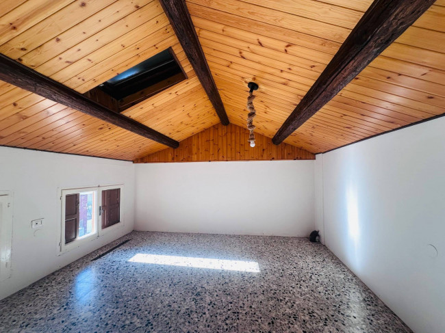 Casa Semindipendente in vendita a Seren del Grappa