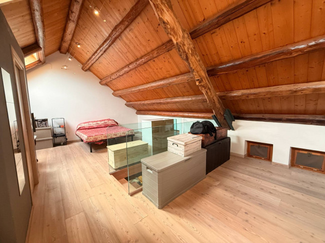 Porzione di Casa in vendita a Borgo Valbelluna