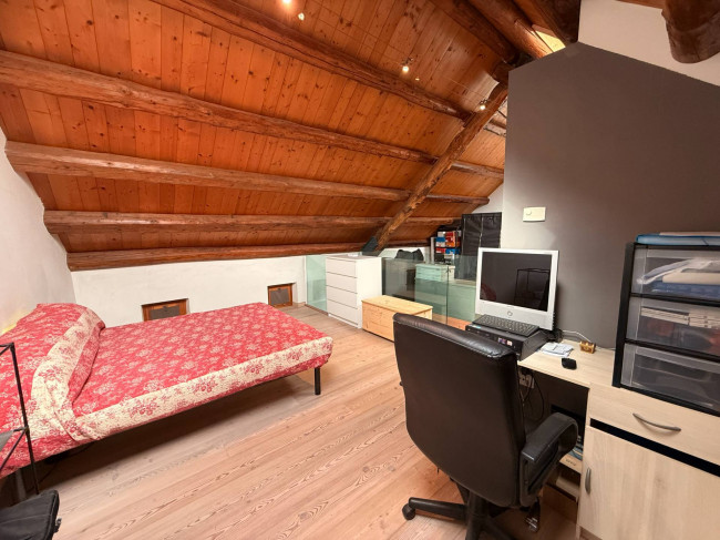 Porzione di Casa in vendita a Borgo Valbelluna