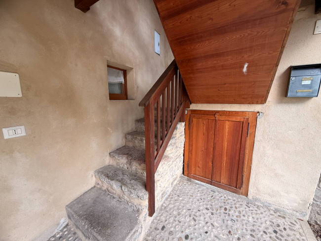 Porzione di Casa in vendita a Borgo Valbelluna