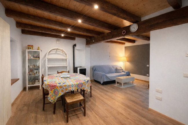 Porzione di Casa in vendita a Borgo Valbelluna