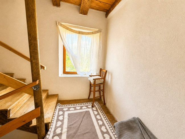 Porzione di Casa in vendita a Borgo Valbelluna
