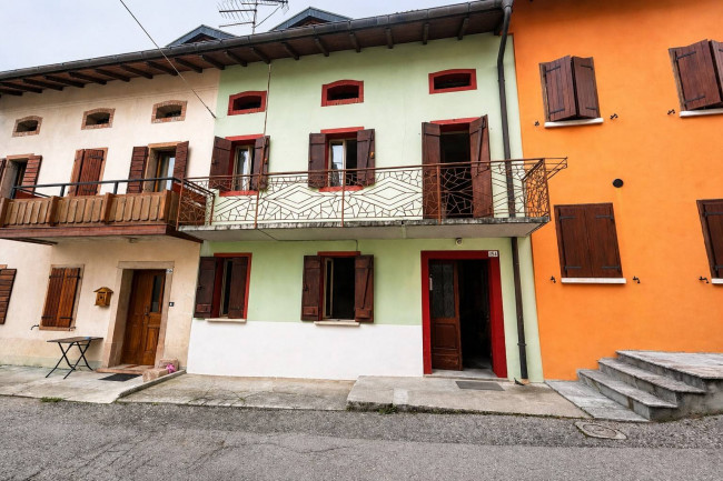 Porzione di Casa in vendita a Alpago
