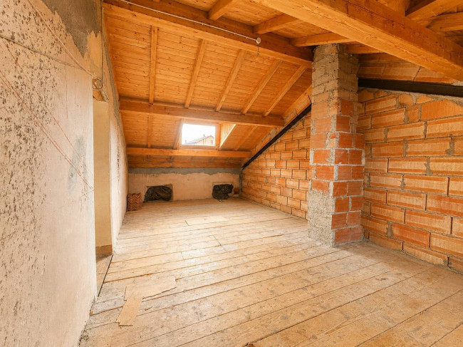 Porzione di Casa in vendita a Alpago
