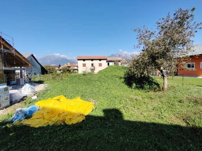 Terreno edificabile in vendita a Borgo Valbelluna
