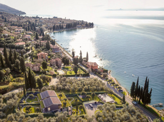  zu verkauf in Torri del Benaco