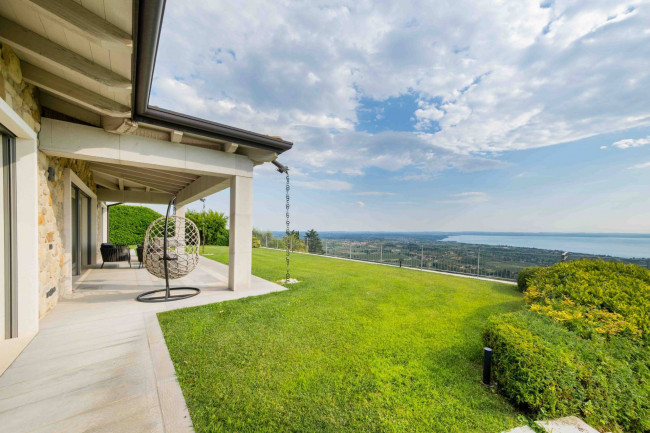 Villa in vendita a Cavaion Veronese