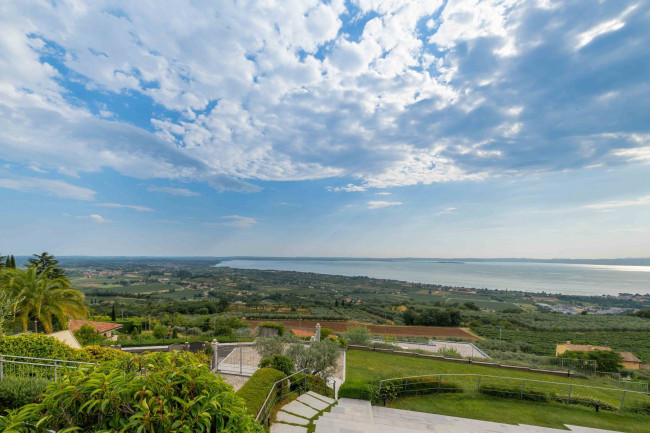 Villa in vendita a Cavaion Veronese