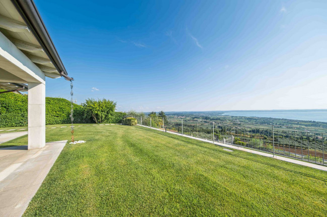 Villa in vendita a Cavaion Veronese