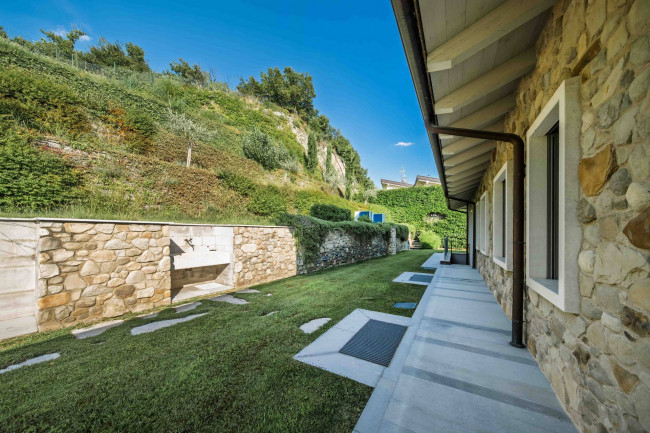 Villa in vendita a Cavaion Veronese