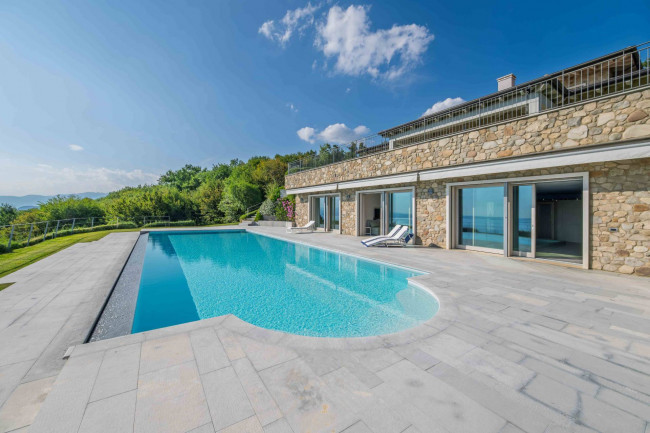 Villa in vendita a Cavaion Veronese