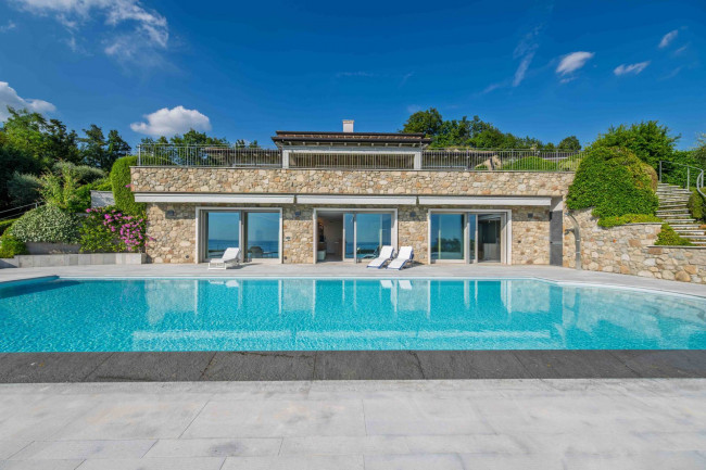 Villa in vendita a Cavaion Veronese