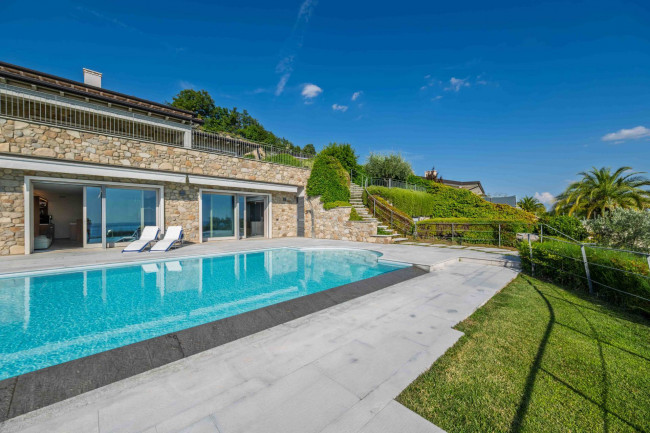 Villa in vendita a Cavaion Veronese