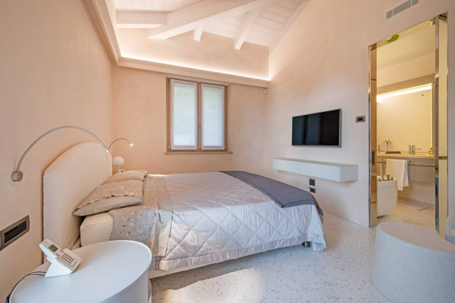 Villa in vendita a Cavaion Veronese