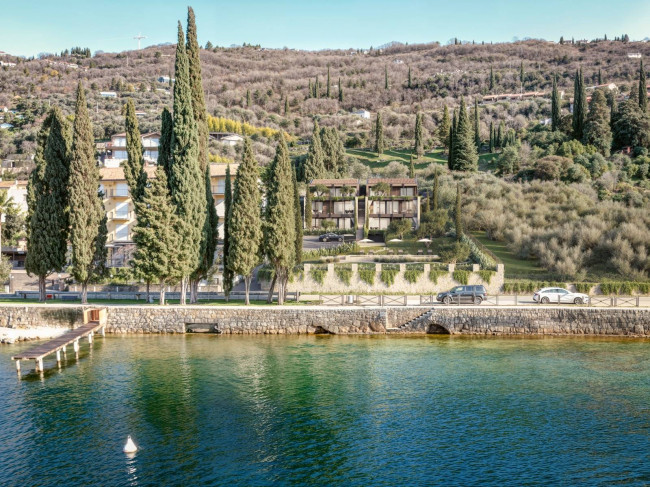  zu verkauf in Torri del Benaco