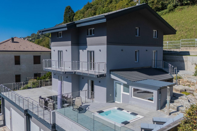 Villa in vendita a Poncarale