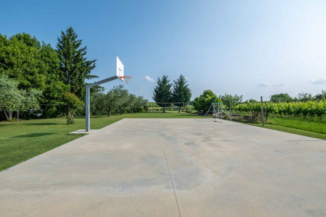  for sale in Bardolino