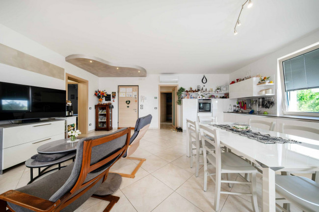  for sale in Bardolino