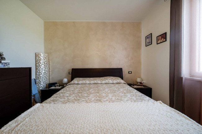  for sale in Bardolino