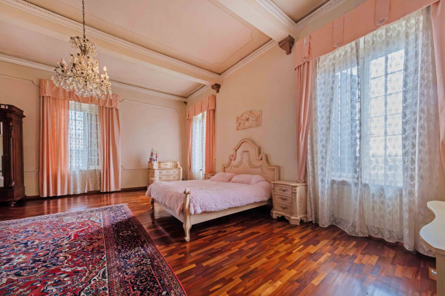 Villa in vendita a Sommacampagna