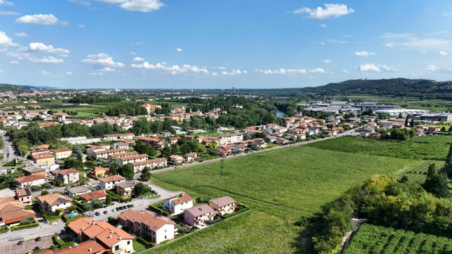  for sale in Cavaion Veronese