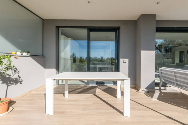  for sale in Bardolino