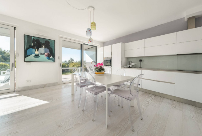  for sale in Bardolino