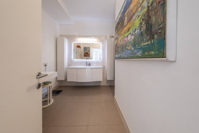  for sale in Bardolino