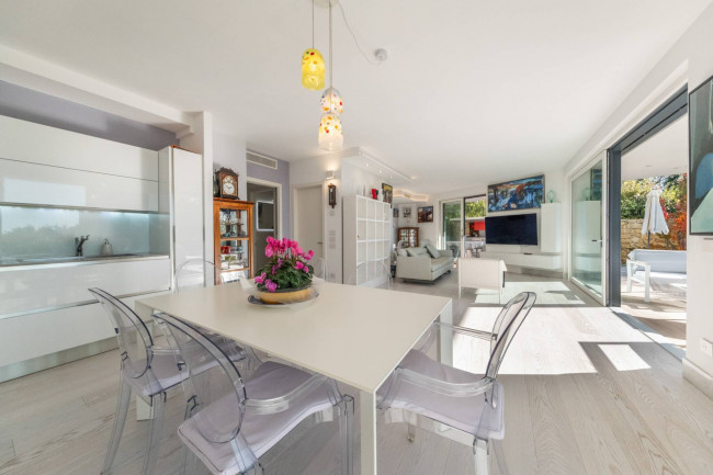  for sale in Bardolino