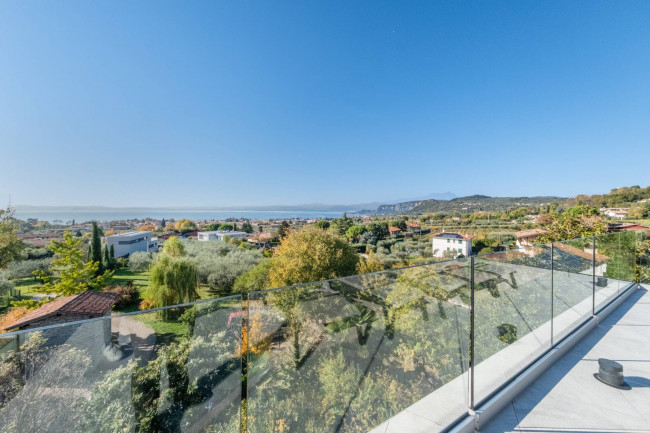  for sale in Bardolino