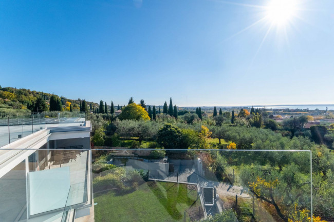  for sale in Bardolino