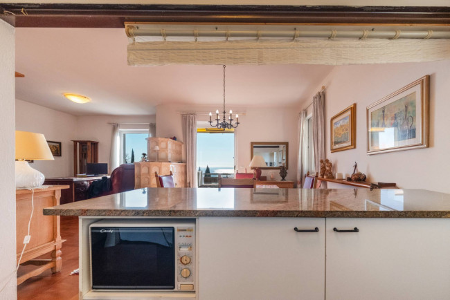 Villa in vendita a Cavaion Veronese