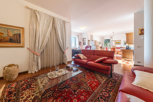 Villa in vendita a Cavaion Veronese