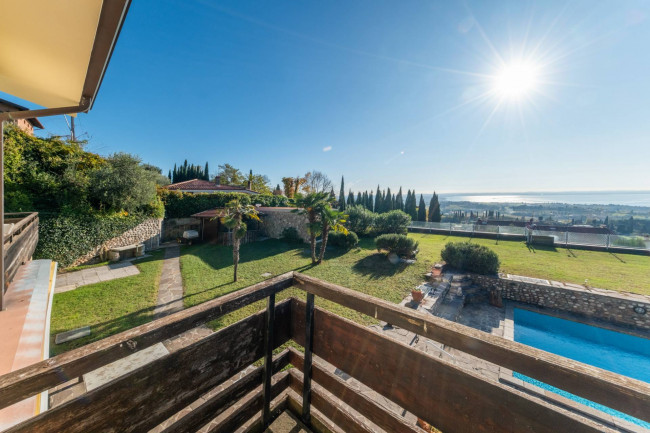 Villa in vendita a Cavaion Veronese