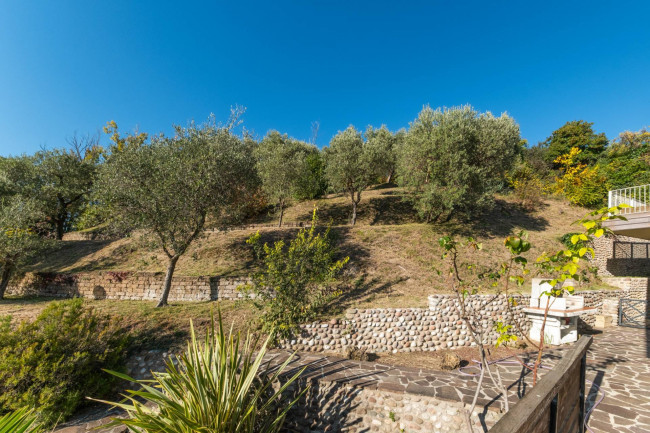 Villa in vendita a Cavaion Veronese