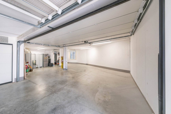  for sale in Bardolino