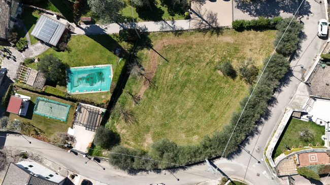 Terreno Edificabile in vendita a Costermano