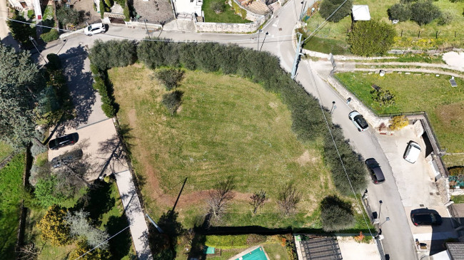Terreno Edificabile in vendita a Costermano