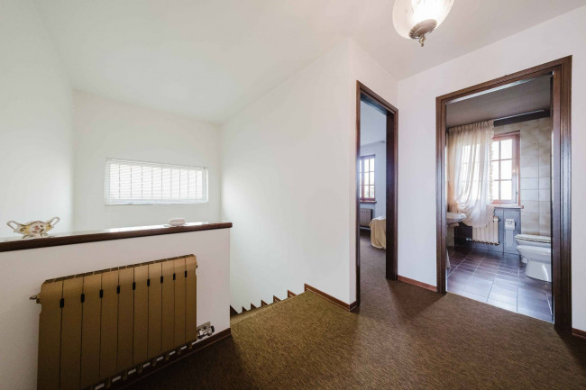 Villa in vendita a Pastrengo