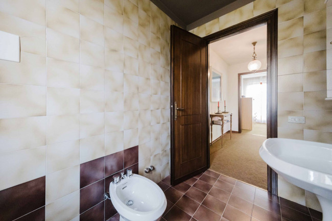 Villa in vendita a Pastrengo