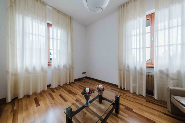 Villa in vendita a Pastrengo
