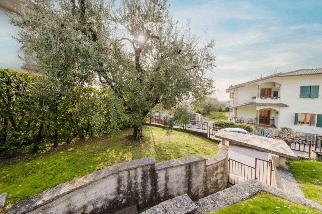 Villa in vendita a Pastrengo