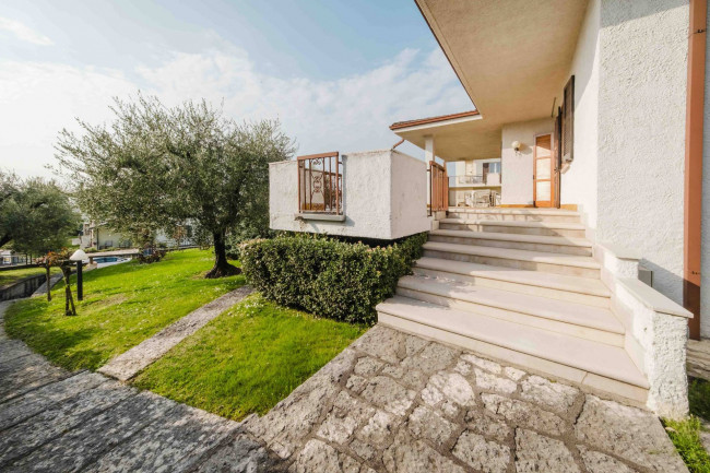 Villa in vendita a Pastrengo