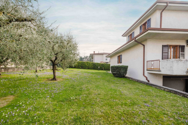Villa in vendita a Pastrengo