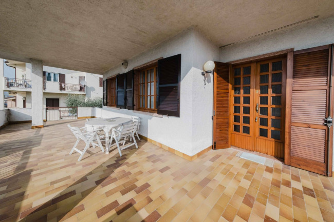Villa in vendita a Pastrengo