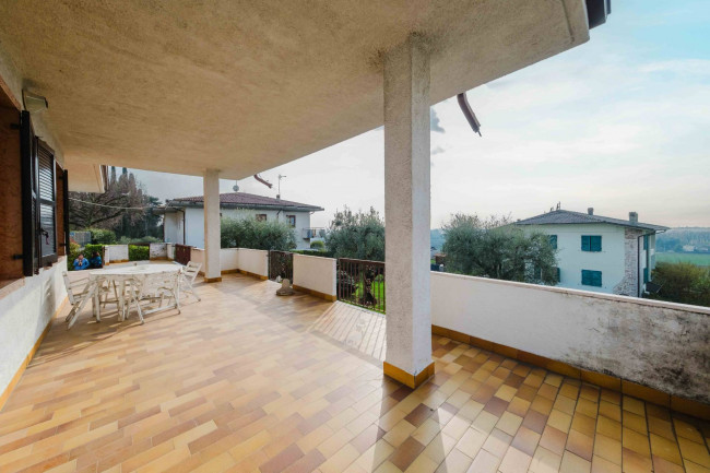 Villa in vendita a Pastrengo